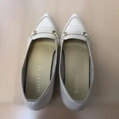 LE TALON ホワイト ポインテッドトゥ パンプス