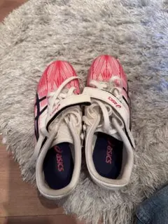 asics スパイクシューズ 赤/白