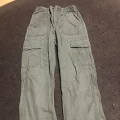 ユニクロ　130 カーゴパンツ　カーキ