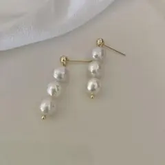 てり強い淡水パール 3連ピアス イヤリング ゴールド 本真珠バロック7-8mm