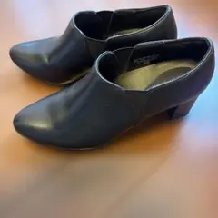 黒 レザー アンクルブーツ 中ヒール