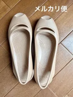 crocs フラットシューズ　W6 GOLDのサムネイル