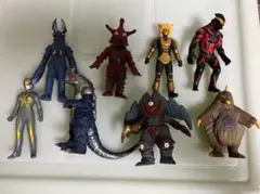 【怪物好きの変人 様専用】ウルトラマンシリーズ 怪獣 ミニソフビ 8体セット