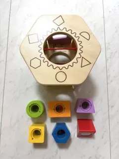 Hape 木製 知育玩具 型はめパズルのサムネイル