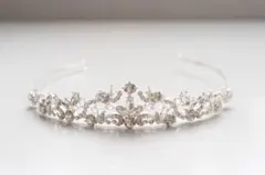 シルバークリスタルティアラ