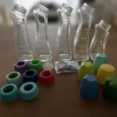Betta哺乳瓶ガラス240ml4本　160ml 1本 新品乳首１つ　パーツ各種