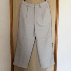 GU ベージュ スラックス