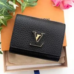超極美品現行✨ルイヴィトン カプシーヌ タイニー 二つ折り財布 レザー ブラック