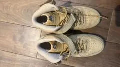 Nike ベージュ ハイカットスニーカー