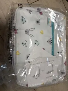 Pampers おむつポーチ 新品未開封のサムネイル