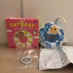 Popmart crybaby くらいベイビー 浮き輪 ストラップ ピンク - メルカリ