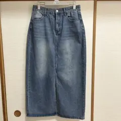 デニムタイトスカート