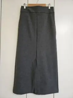 お値下げ中⭐GU⭐スリットナロースカートZ