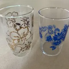 昭和レトロ　花柄の金色装飾コップ2個セット