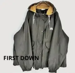 FIRST DOWNファーストダウン　マウンテンパーカー　ジャケット　美品