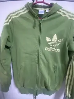 Item thumbnail for item c7e9f402-c032-4451-a23c-52c75004f6e2