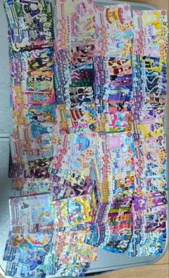 大量】アイカツ 2015年以降排出品170枚以上まとめ - メルカリ