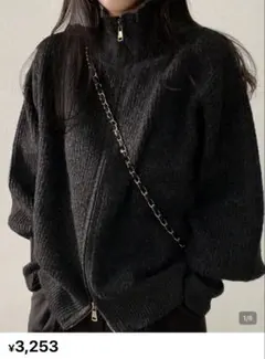 【美品】ジップアップカーディガン　ニット セーターブラック　冬服パーカー