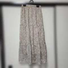 新品　GU フラワープリント ロングスカートMサイズ