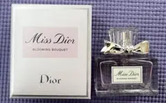 Miss Dior Blooming Bouquet 香水 ＜オードゥトワレ＞