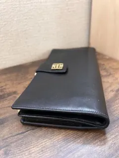 ヴィンテージ　ジバンシー　長財布　がま口のサムネイル