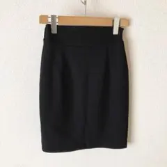 【美品】LIP SERVICE ブラック　タイトスカート