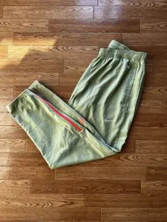 Nike イージーパンツ オリーブグリーン