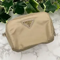 Item thumbnail for item c46fb6b5-c0ce-4ca3-8a84-6ce919d652d8