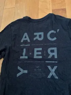 ARC'TERYX Tシャツ ダークグレーのサムネイル