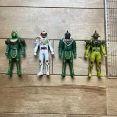 仮面ライダー鎧武／ガイム　ソフビフィギュア4体
