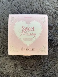 dasique Sweet Blossom アイシャドウパレット 37