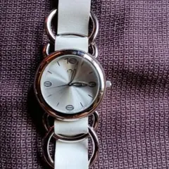 ellesse レディース 腕時計 ホワイト シルバー動作品のサムネイル