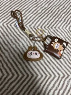 Labubu ラブブキャラクター ストラップ ミニバッグ付き