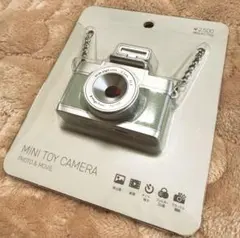新品未使用未開封 スリーコインズ スリコ ミニトイカメラ グリーン