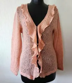 サーモンピンク色の長袖ウール混カーディガン／大人可愛いフリルつき長袖カーディガン