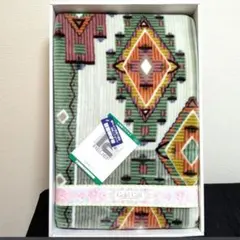 未使用　軽量＆丸洗いOK★アクリル毛布★140×200