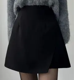 スカート インナーパンツ付ラップ風ミニスカート　louere ブラック　M