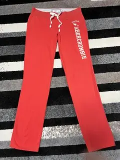 Abercrombie & Fitch ジョガーパンツ S レッド