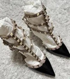 ヴァレンティノ VALENTINO ヒール 3連黒 ブラック スタッズのサムネイル