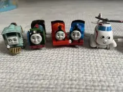 カプセル　プラレール　トーマス　電車