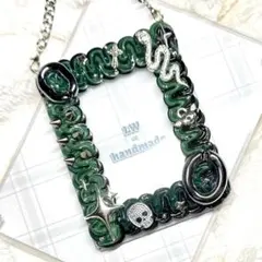 W979 ホイップデコ 硬質トレカケース 緑 黒 カーキ 蛇 ドクロ スタッズ