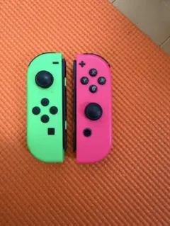 ミ*ミ様 Nintendo Switch Joy-Con グリーン・ピンク