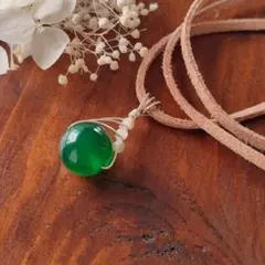 天然石＊グリーンオニキス＊ホワイトシェル＊ペンダントトップ