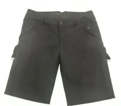 黒のショートパンツ ポケット付き
