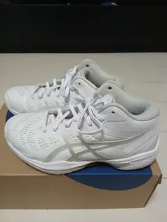 asics ゲルフープV16 エクストラワイド　23.5センチ　中古品