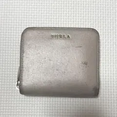 FURLA 二つ折り財布　ゴールド
