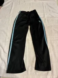 130サイズ 黒 水色 ストライプ ロングパンツ