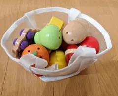 ベネッセ　ワールドワイドキッズ　木製フルーツおもちゃセット（収納バッグ付き）