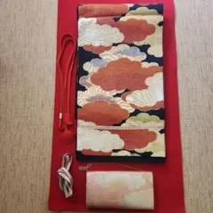 アンティーク黒字に雲の模様の袋帯、帯締め、バックセット