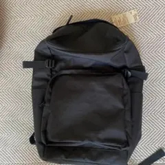 新品未使用　無印　上から開くリュックサックのサムネイル
